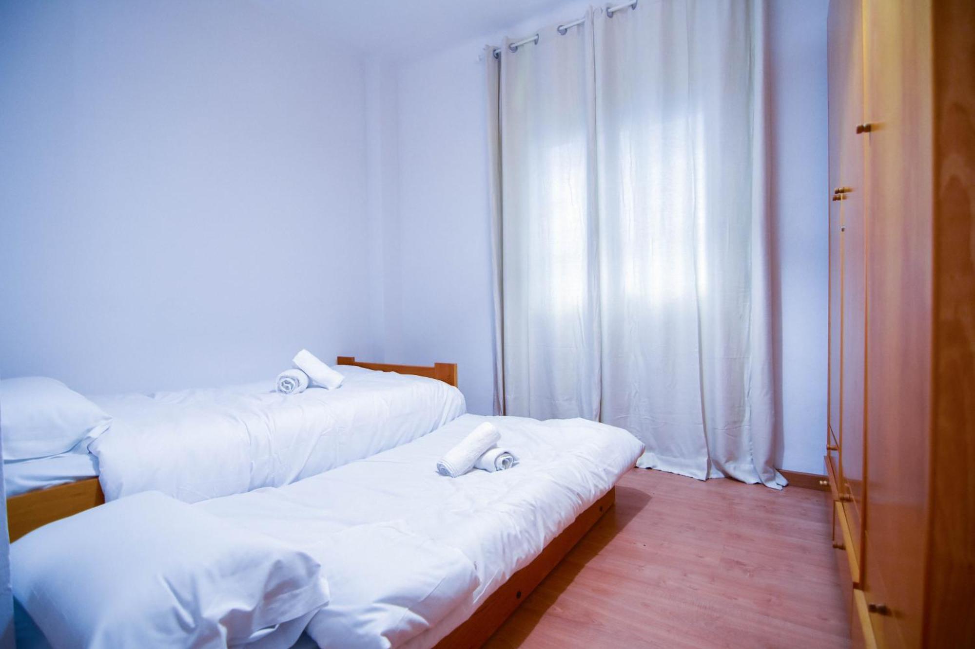 Touch The Sky Apartment L'Hospitalet de Llobregat Ngoại thất bức ảnh